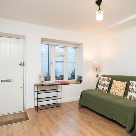 Modern One Bedroom Flat In Central Londres Exterior foto