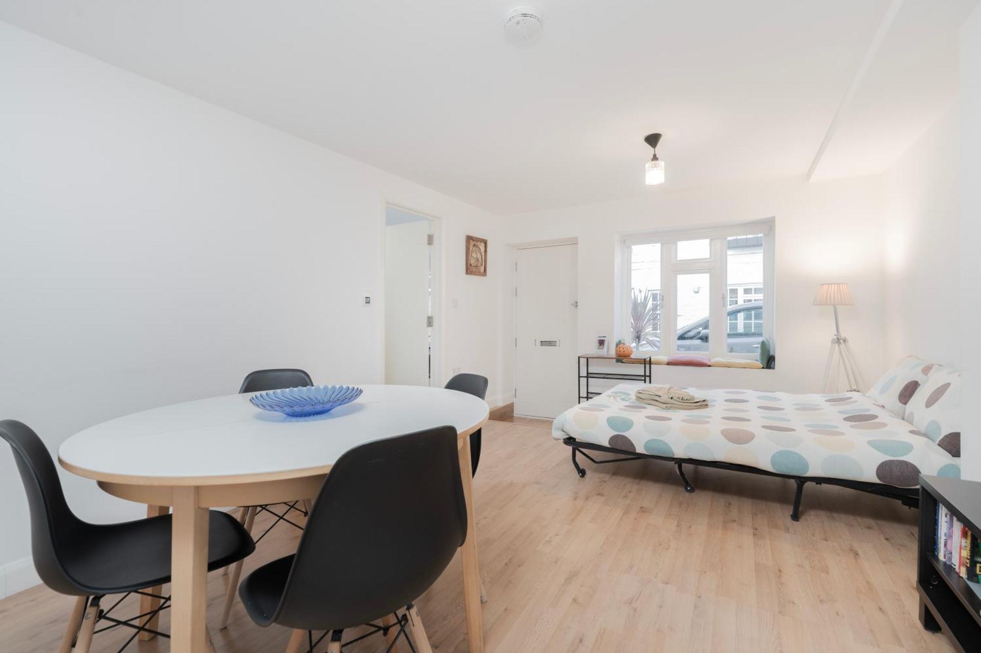 Modern One Bedroom Flat In Central Londres Exterior foto